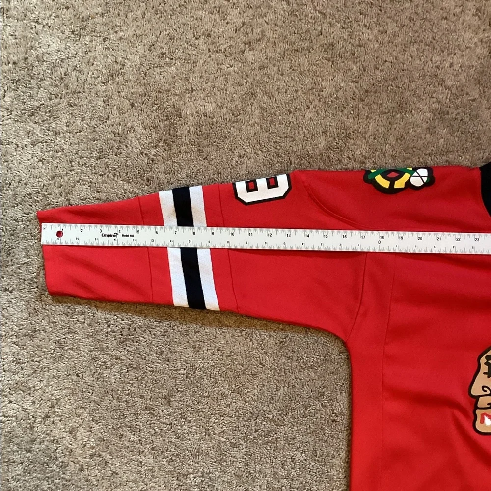 Rebok Chicago Blackhawks Toews Jersey Used - Picture 11 of 14
